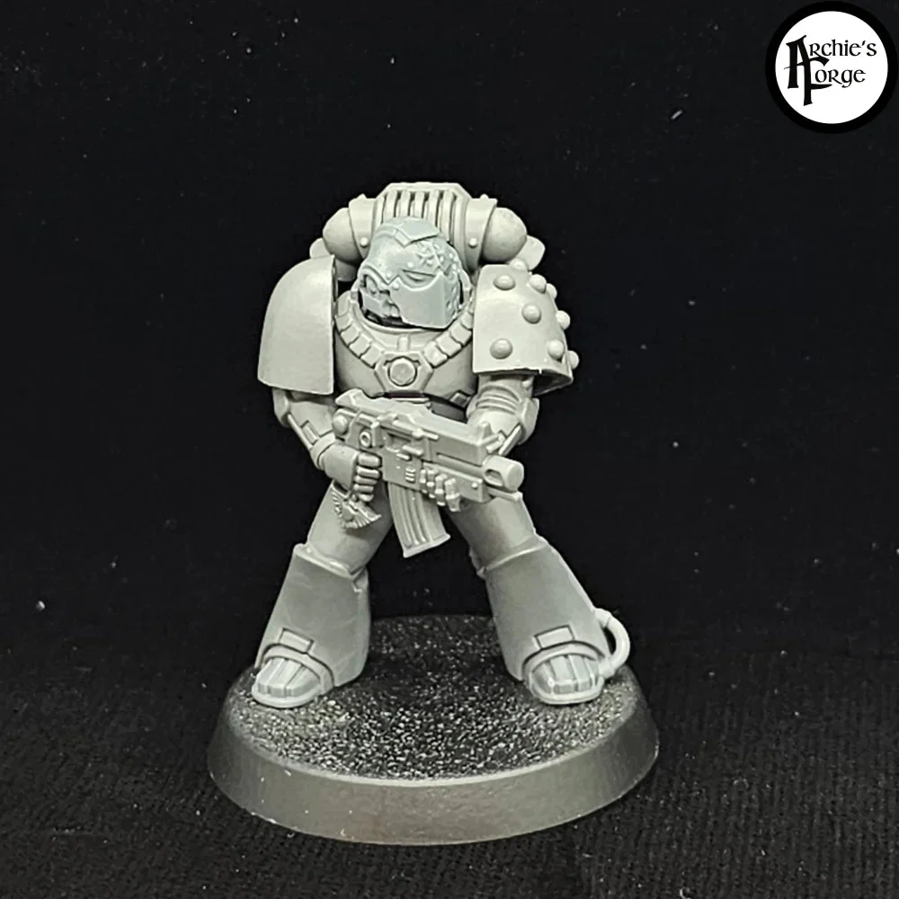 Legio Templaris Knight Helms - Set 10 - Image 3